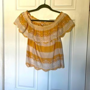 Yellow off-the-shoulder top | size XS